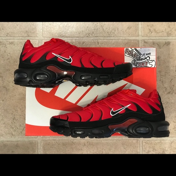 NEW Nike Air Max Plus Red Black Running Vapormax - Picture 2 of 8